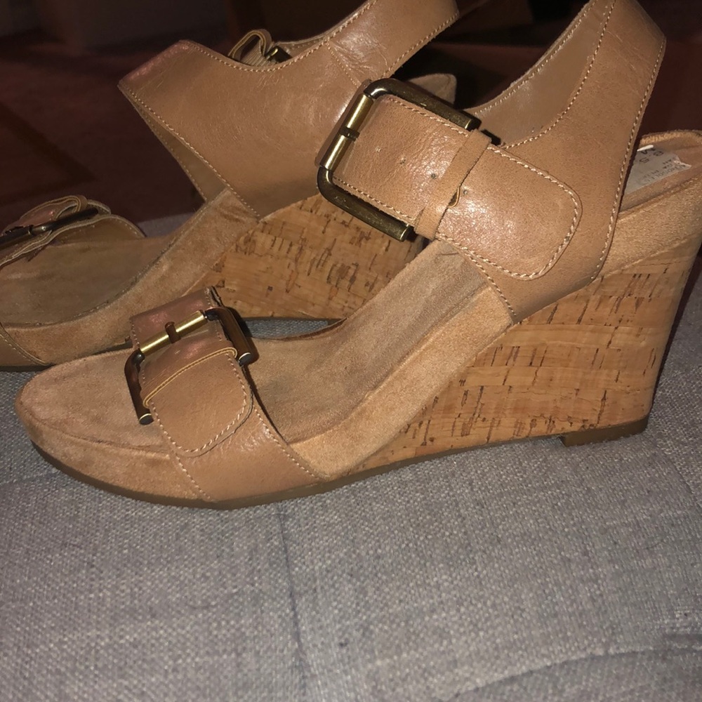 Wedges - Picture 2 of 3